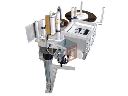 YT-310C Horizontal roller labeling machi